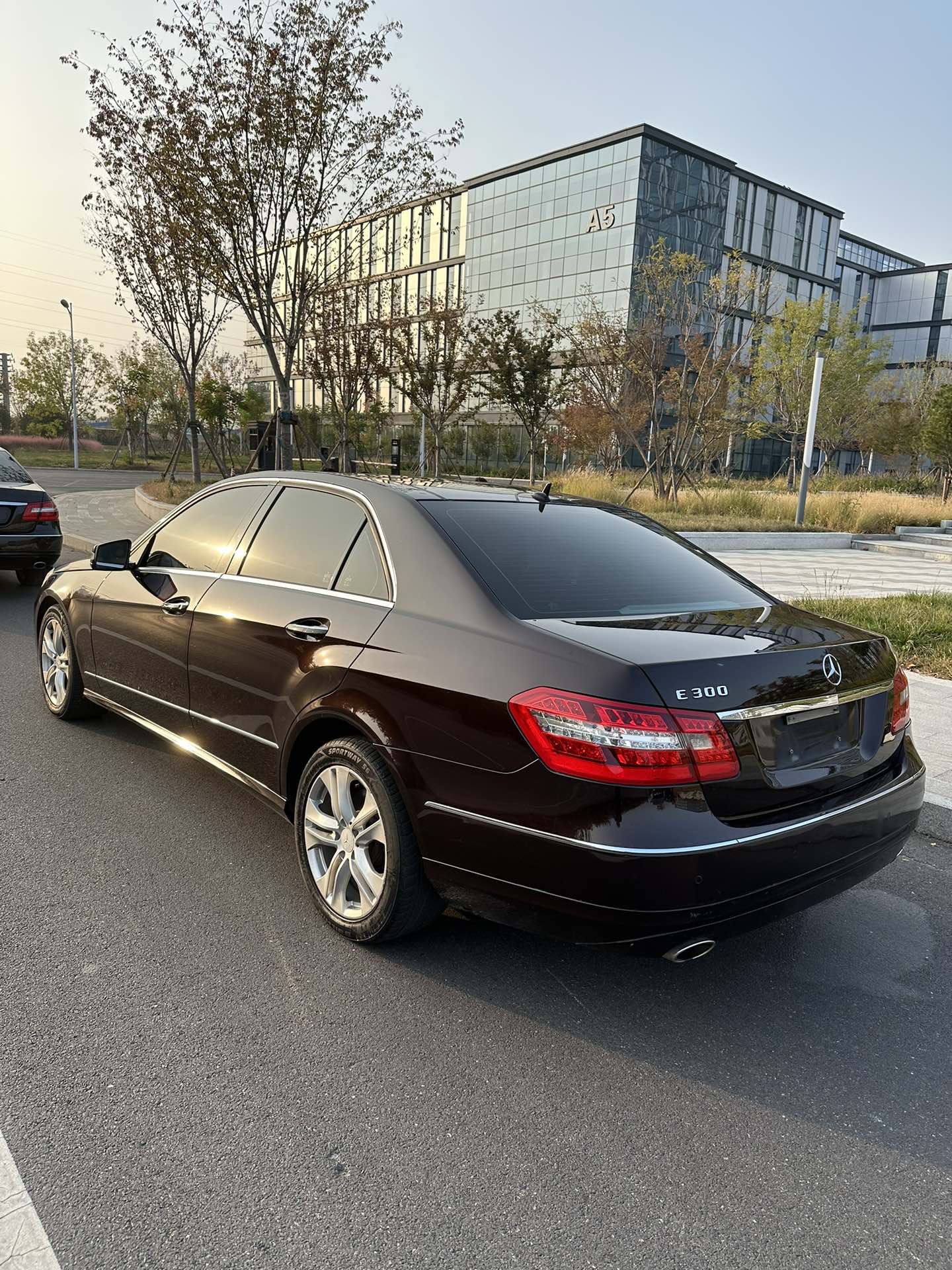 奔驰e350el与e300