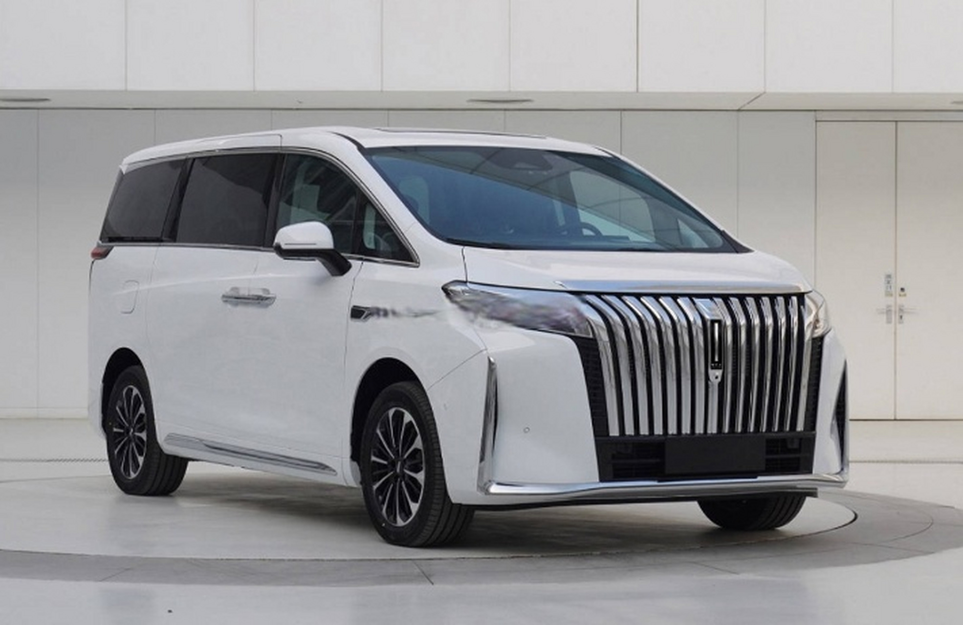 您看好轴距3085,车身长度5045的长城魏牌mpv吗?