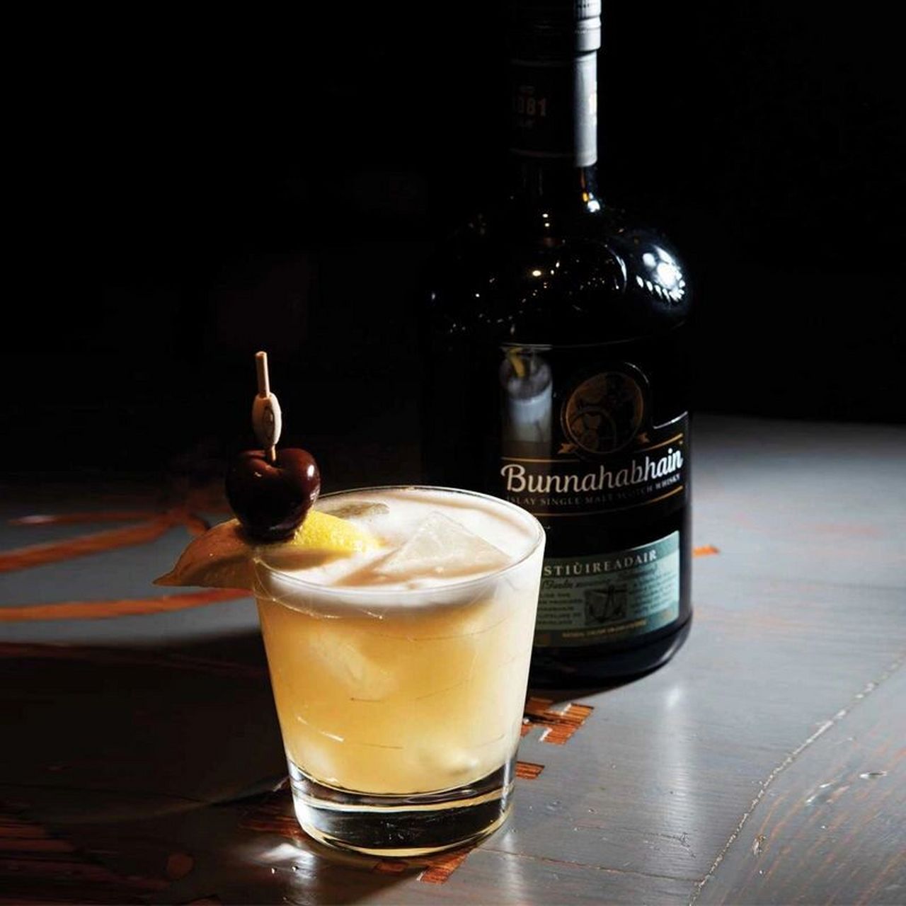 布纳哈本海洋之舵单一麦芽苏格兰威士忌 bunnahabhain stiuireadair