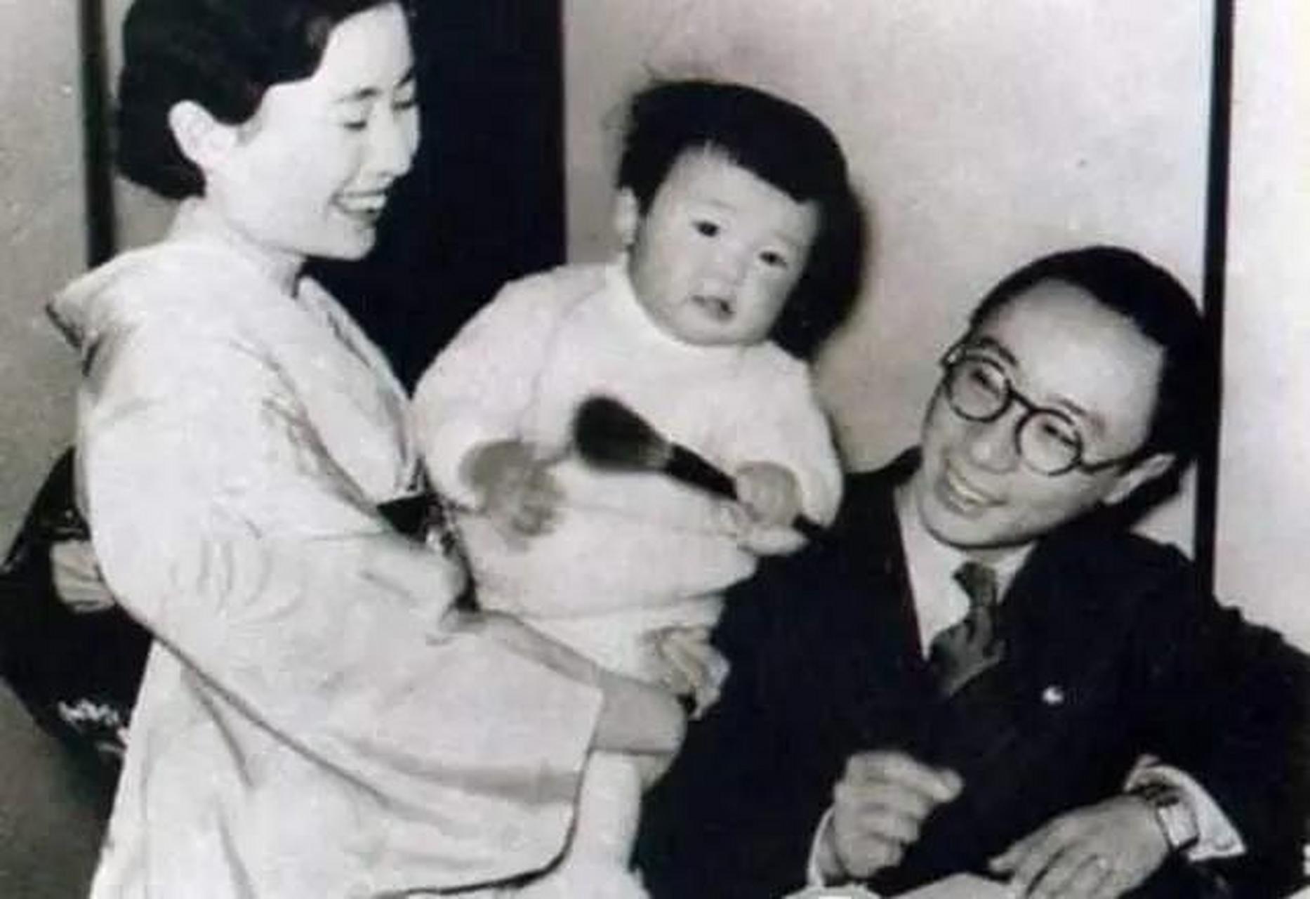 佐藤福子是她的日本名字,郭沫若与郭安娜也有一段广为人知的爱情往事