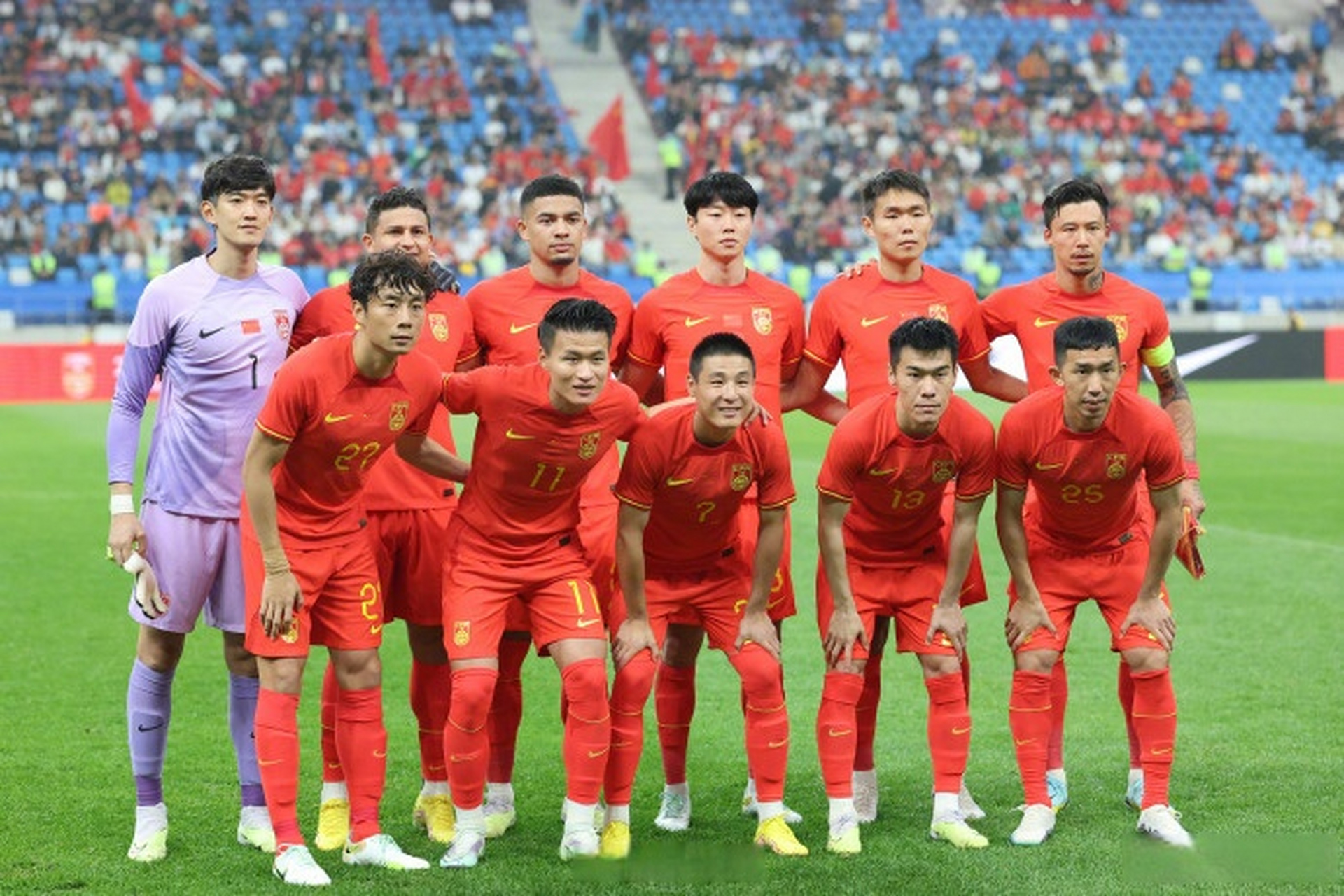【国际足球邀请赛中国队2比0胜巴勒斯坦队】6月20日,在辽宁大连举行的