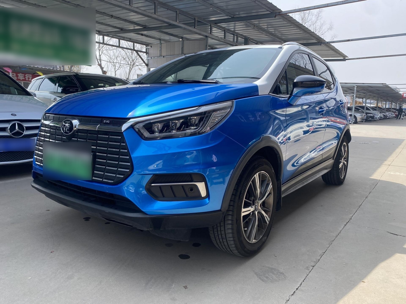 2019年6月比亚迪元ev535高能领航版,原厂蓝白双色,纯电续航410km,三元