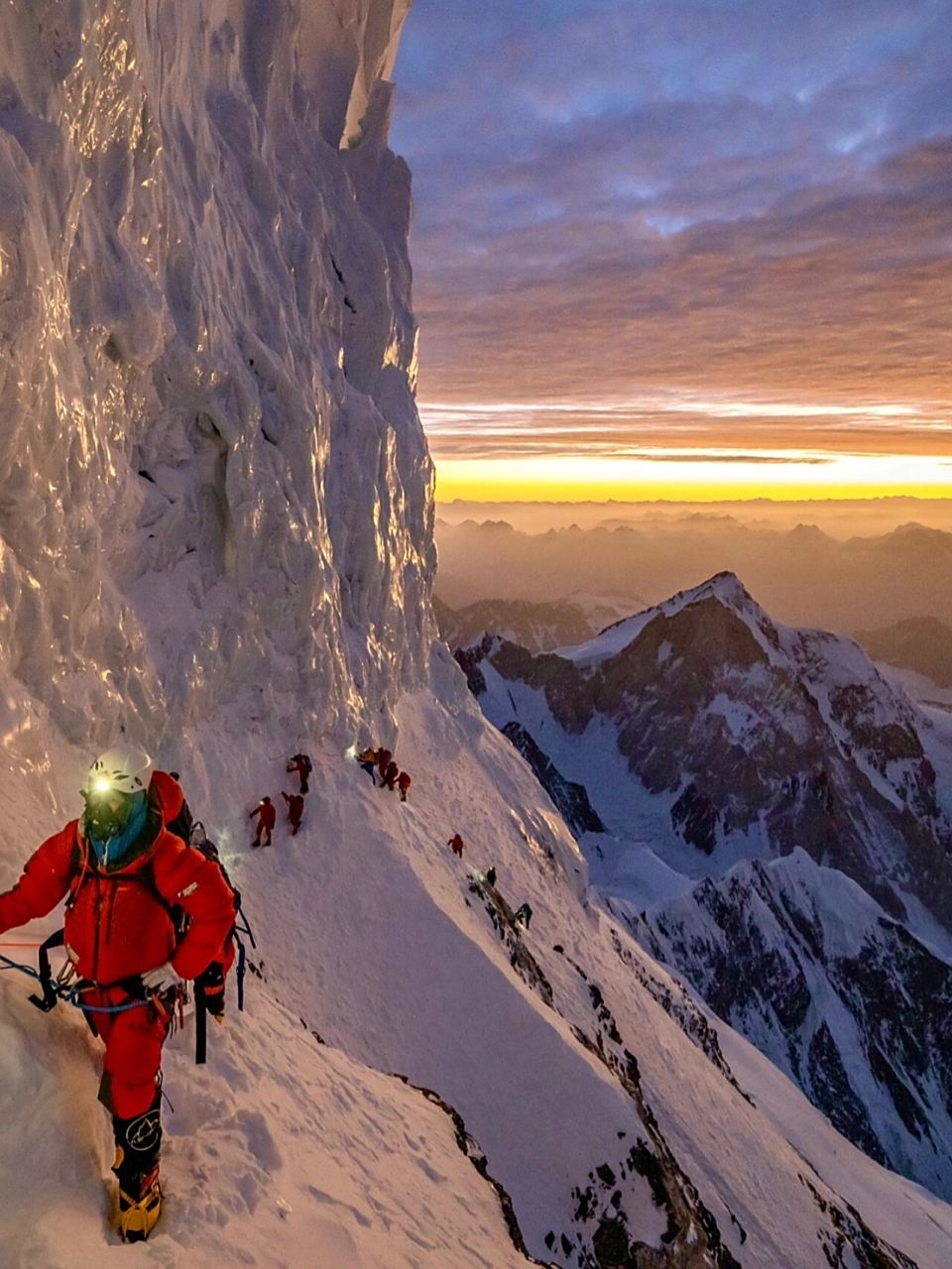 乔戈里峰最致命的地方|位于8200米瓶颈路段 ——都用臭名昭著去形容k2