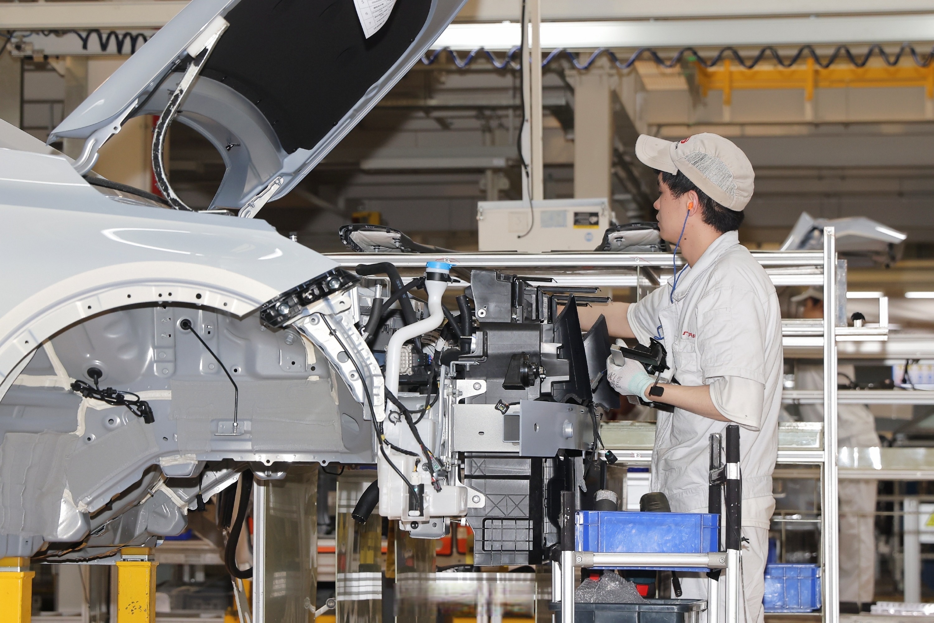 广汽传祺宜昌工厂的智造密码】在全球汽车产业向智能化狂飙的浪潮中