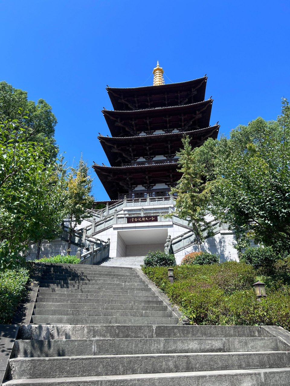 温州护国寺 风景确实很不错,就是停车不好停,附近也有很有其他景点