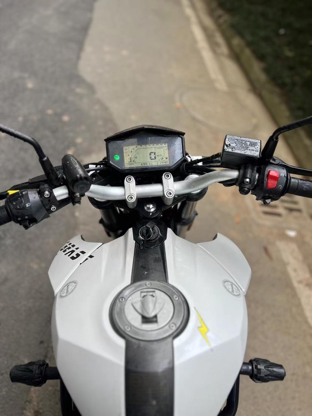 18年贝纳利小迅龙150 手续齐全发动机无拆无修代步练手车