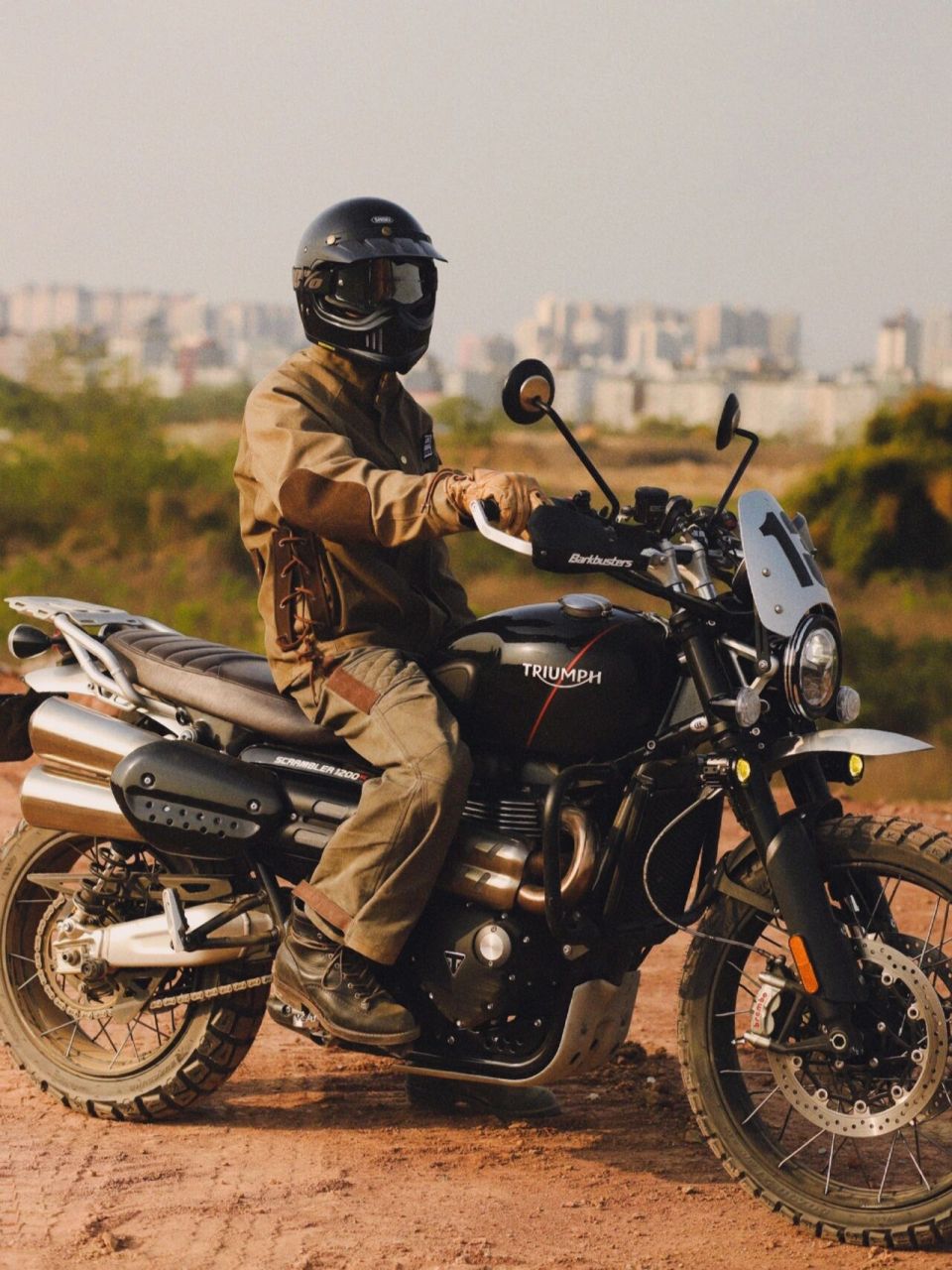 骑凯旋大攀可不敢这么穿…… 骑凯旋攀爬这样穿简直太帅了 相比传统