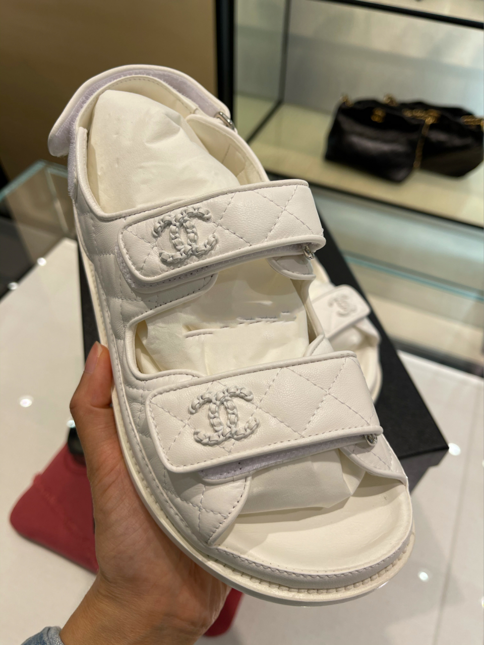 chanel魔术贴凉鞋纯白色全皮太美了 是夏天的美貌没错了!