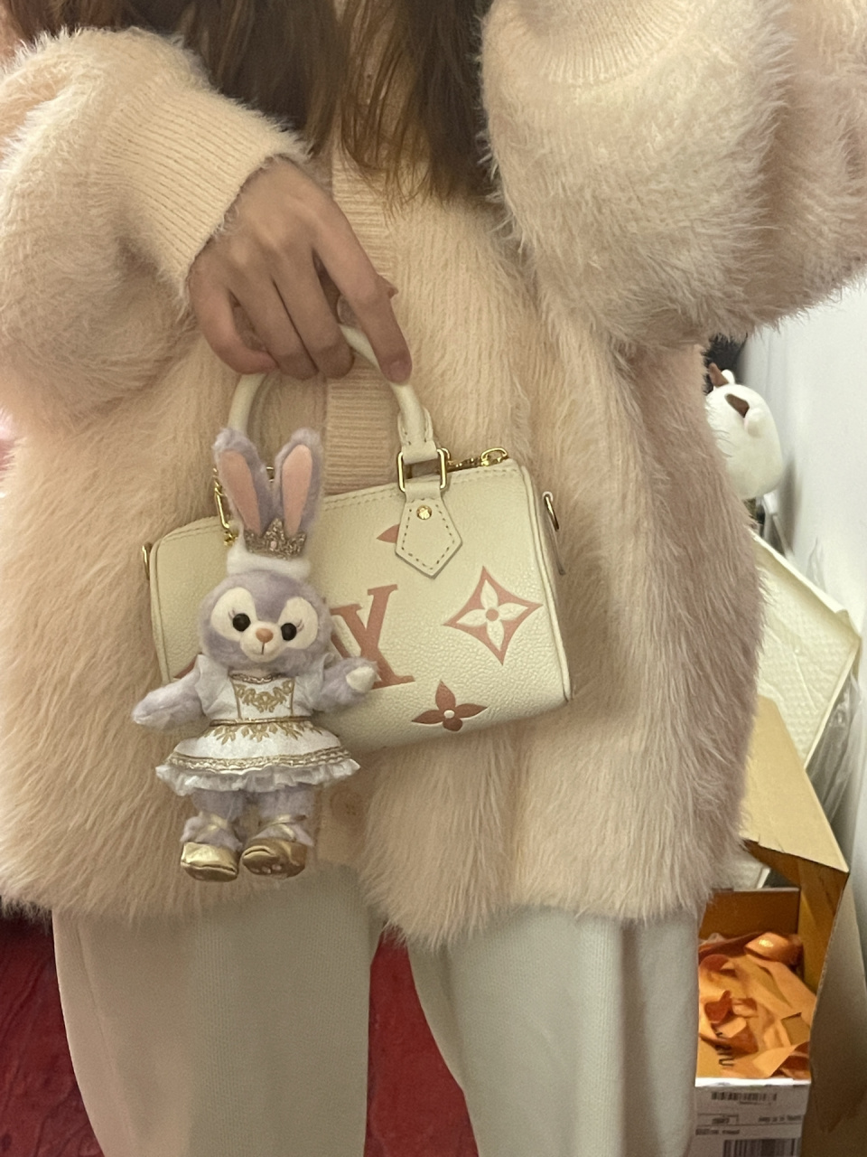 lv speedy nano草莓牛奶～ 太百搭可爱的小包包了