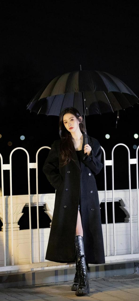 李沐宸写真壁纸集,黑色风格九宫图,酷感十足