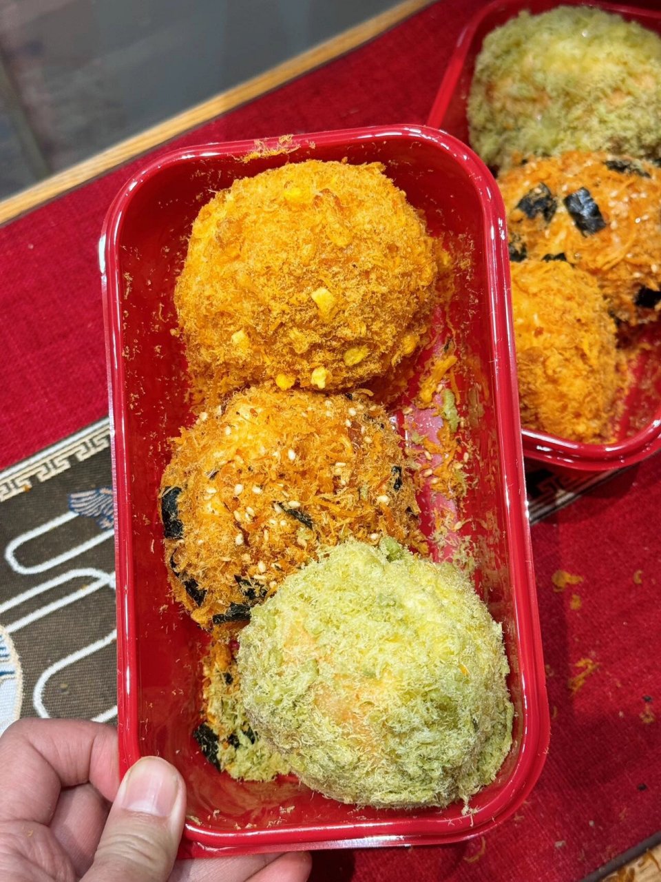 平时路过就会赶紧过去试吃 发现了个新品牛肉小贝…没忍住又买了软