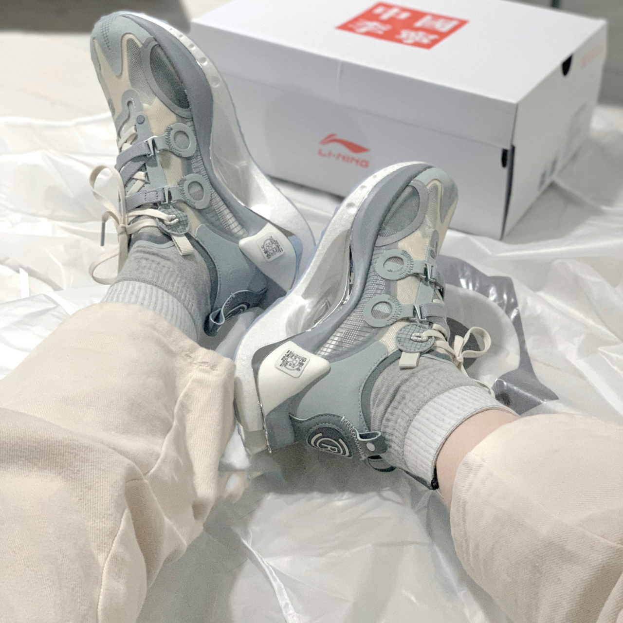 中国李宁|新款绝影crc42灰白跑鞋开箱 买的新鞋到啦!