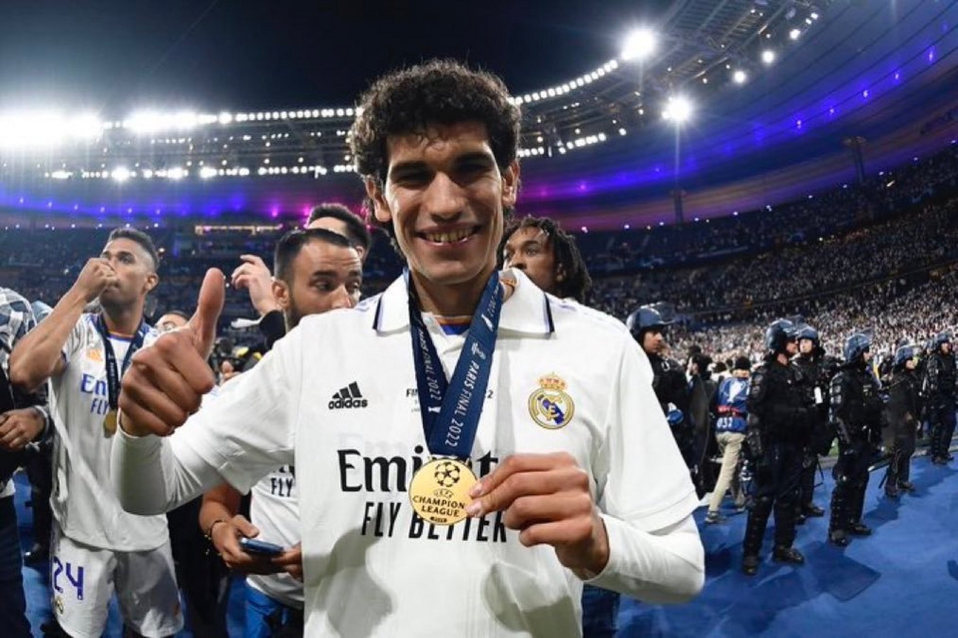 皇马官方:巴列霍将租借至格拉纳达至2024年6月30号