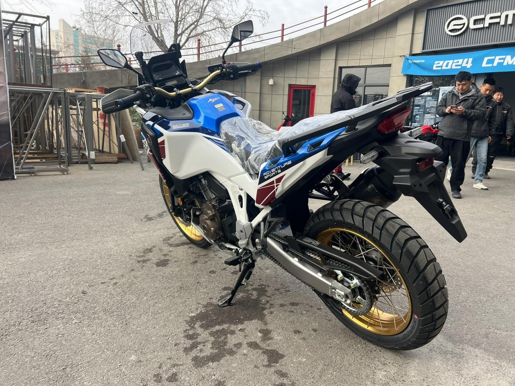 crf1100adv es