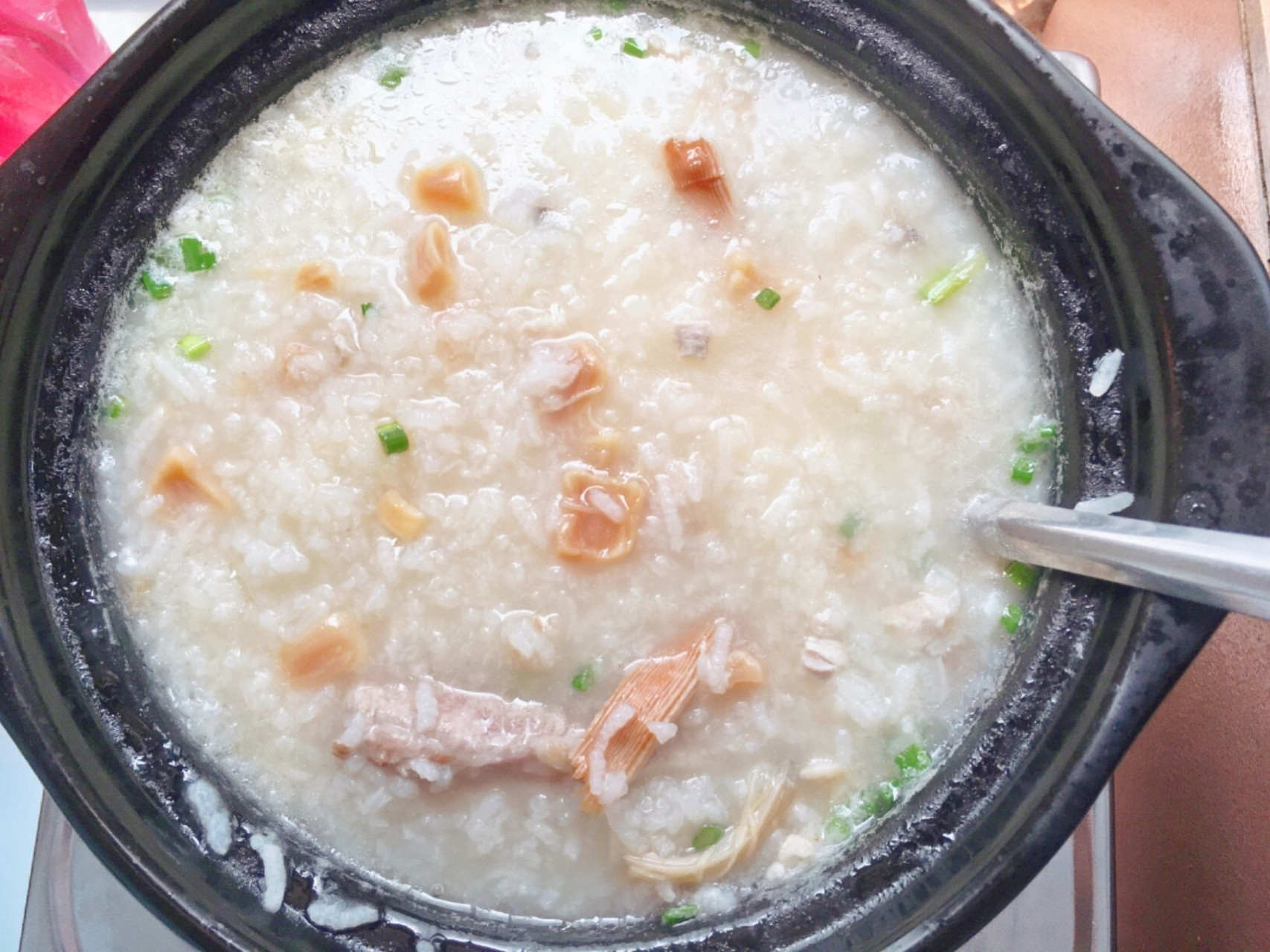 湛江沙虫瑶柱排骨粥,从小到现在都在吃的粥 从小我妈妈就给我和我哥煮