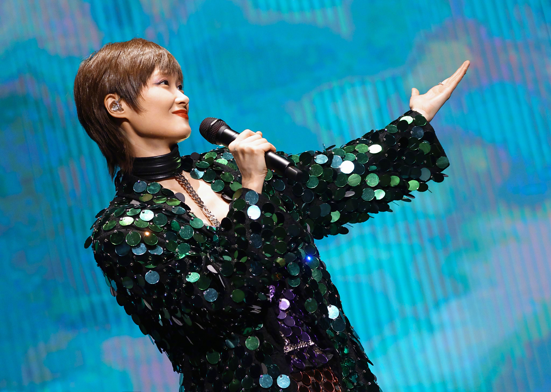 李宇春演唱会好浪漫##2023李宇春周末愉快演唱会