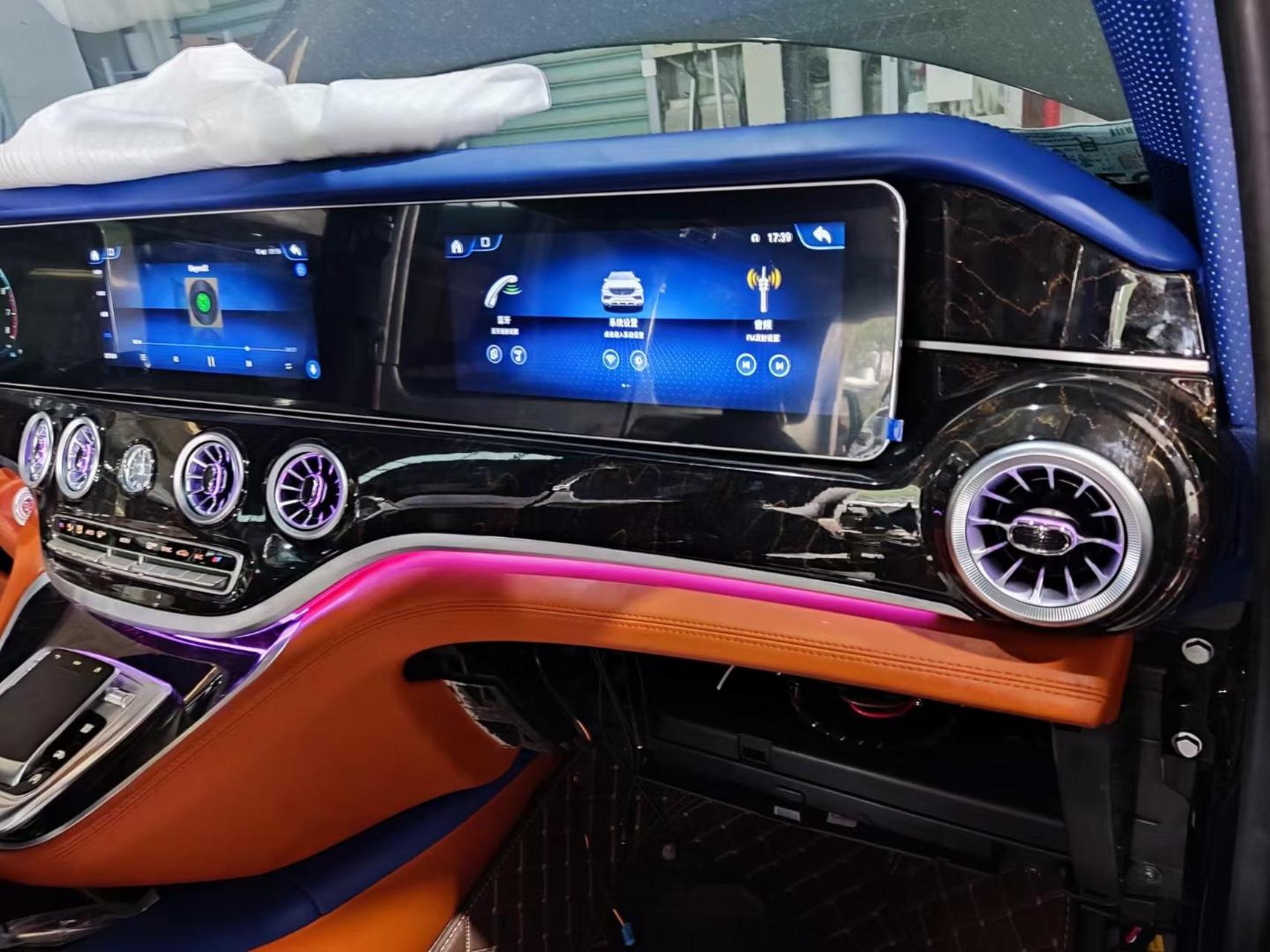 装车效果图:整套三联屏仪表台 1,12