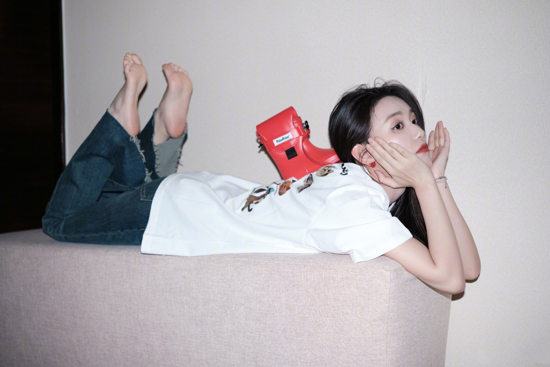 蒋依依百搭时尚甜美私服组图