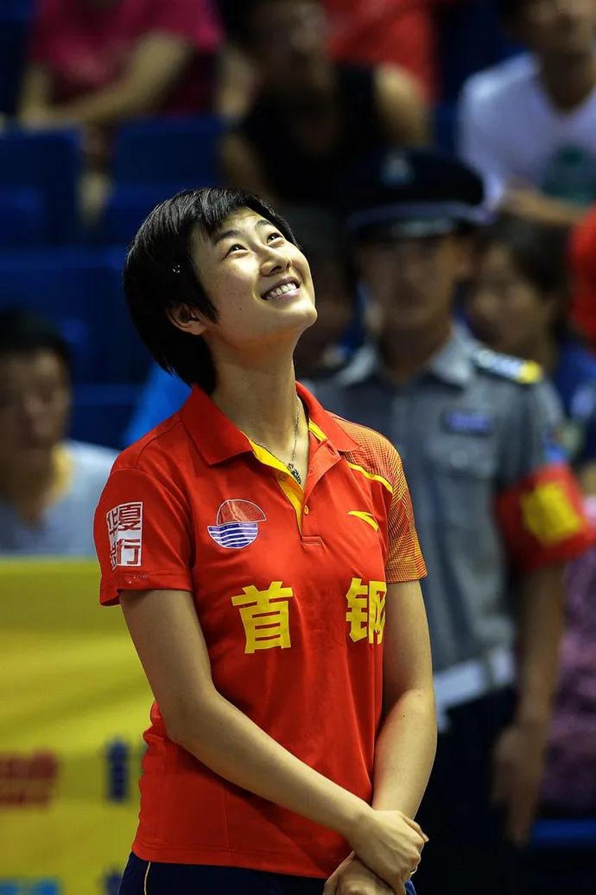 美女运动员之丁宁  丁宁是女乒在邓亚萍,王楠,张怡宁,李晓霞之后的第