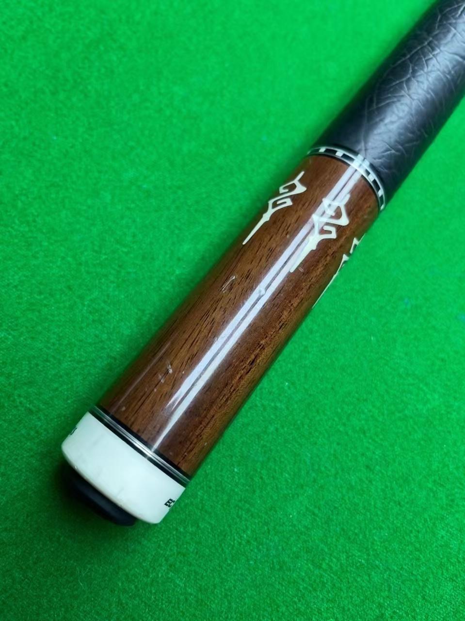 美兹ec7配混三前节,直度好,打感好,成色尚可,漆面小磕碰多,大轮边缘小