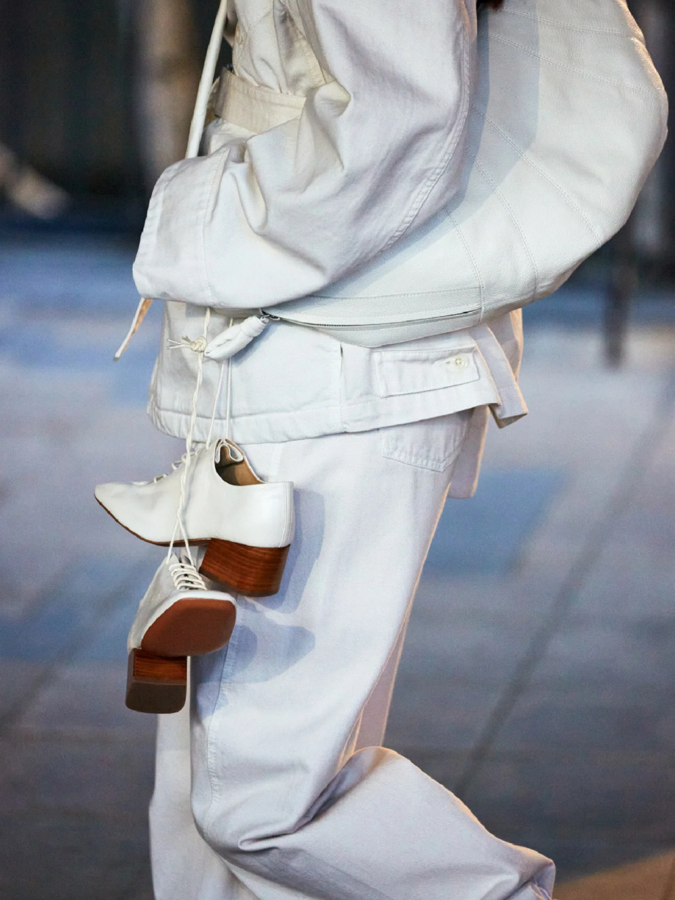 tran在越南街头 看sarah-linh于emagazine的最新采访,她说,我只想设计