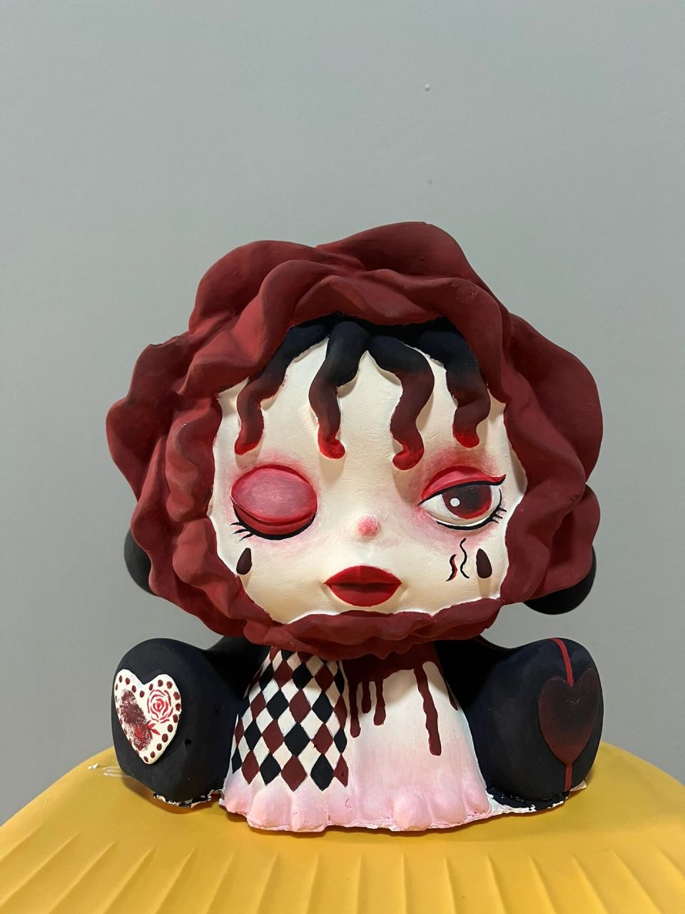 泡泡玛特 血色玫瑰 暗黑系石膏娃娃    太难了  画了7 个小时完成的