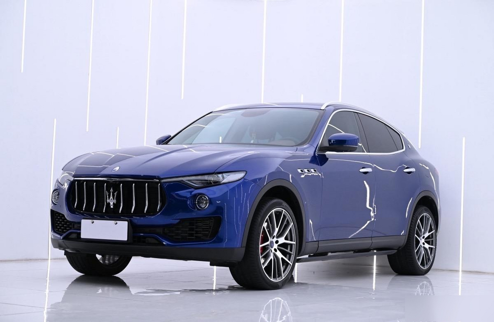 玛莎拉蒂莱万特3.0t 售价:58.