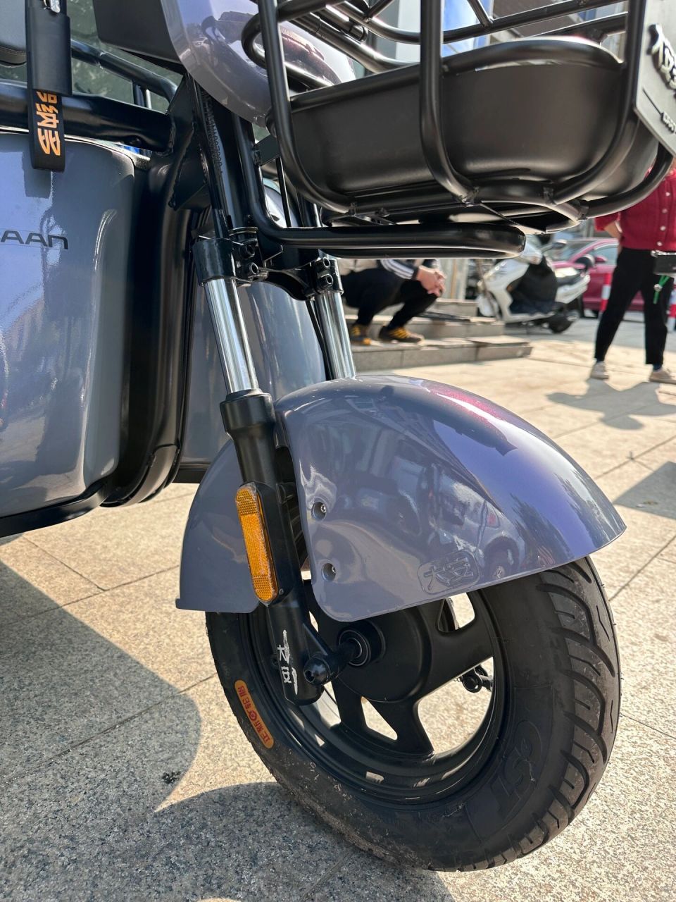 大安罗纳多电动三轮车 休闲三轮 5块大电池