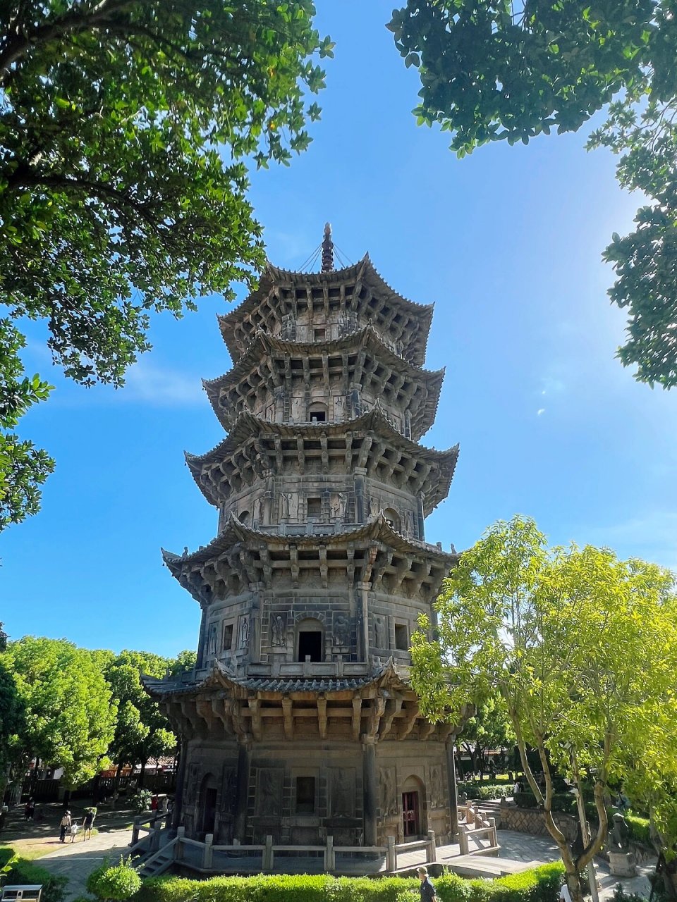 泉州开元寺 总要来一趟开元寺吧,看看遥遥对望屹立八百年的东西塔