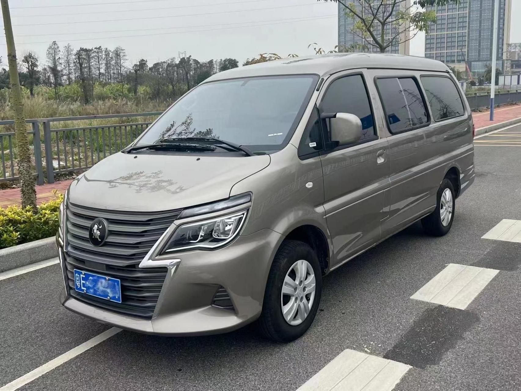 风行菱智m5加长版