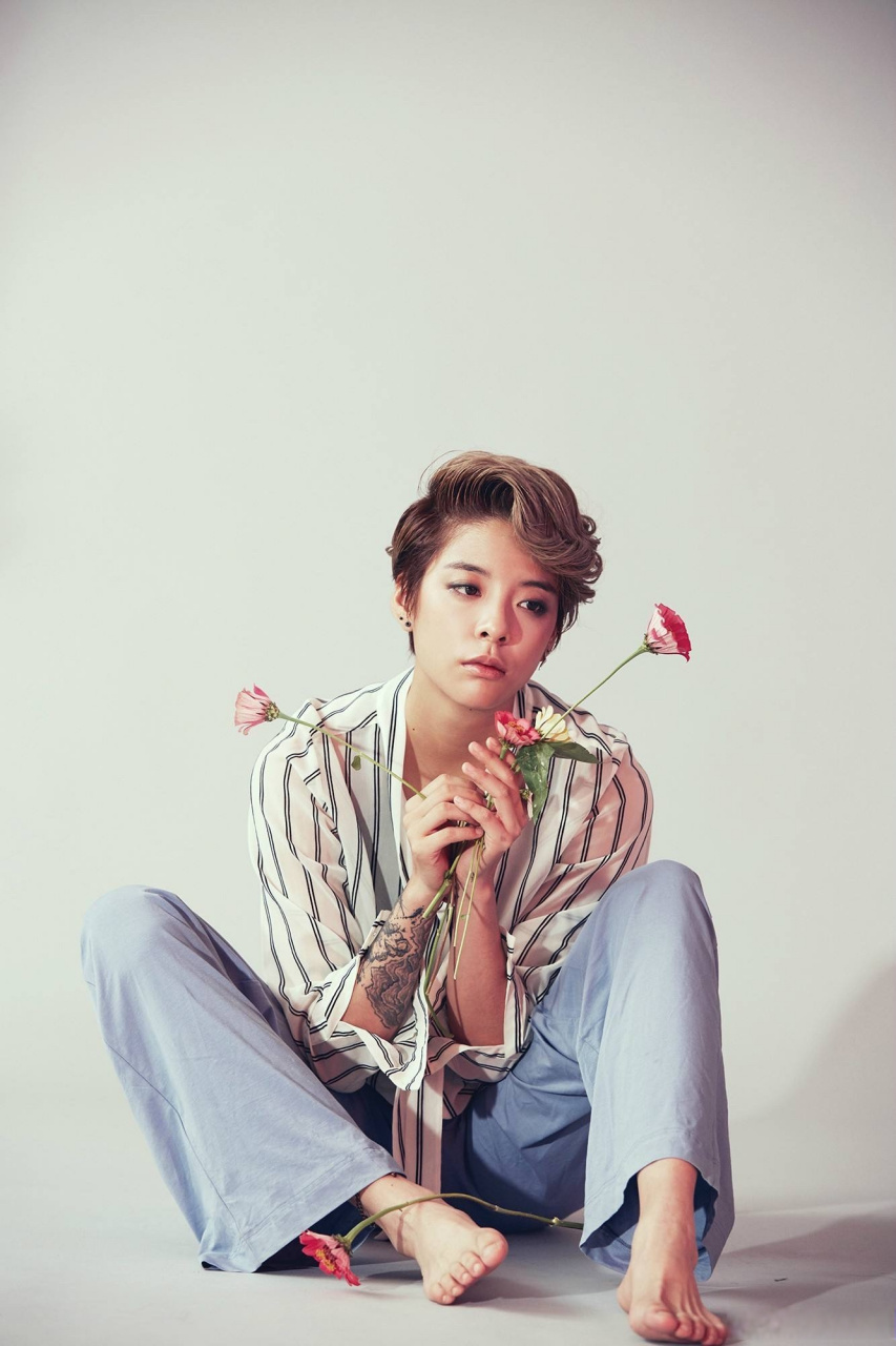 刘逸云#amber刘逸云 金曲奖歌后alin拍摄欢迎品牌商务产品植入合作