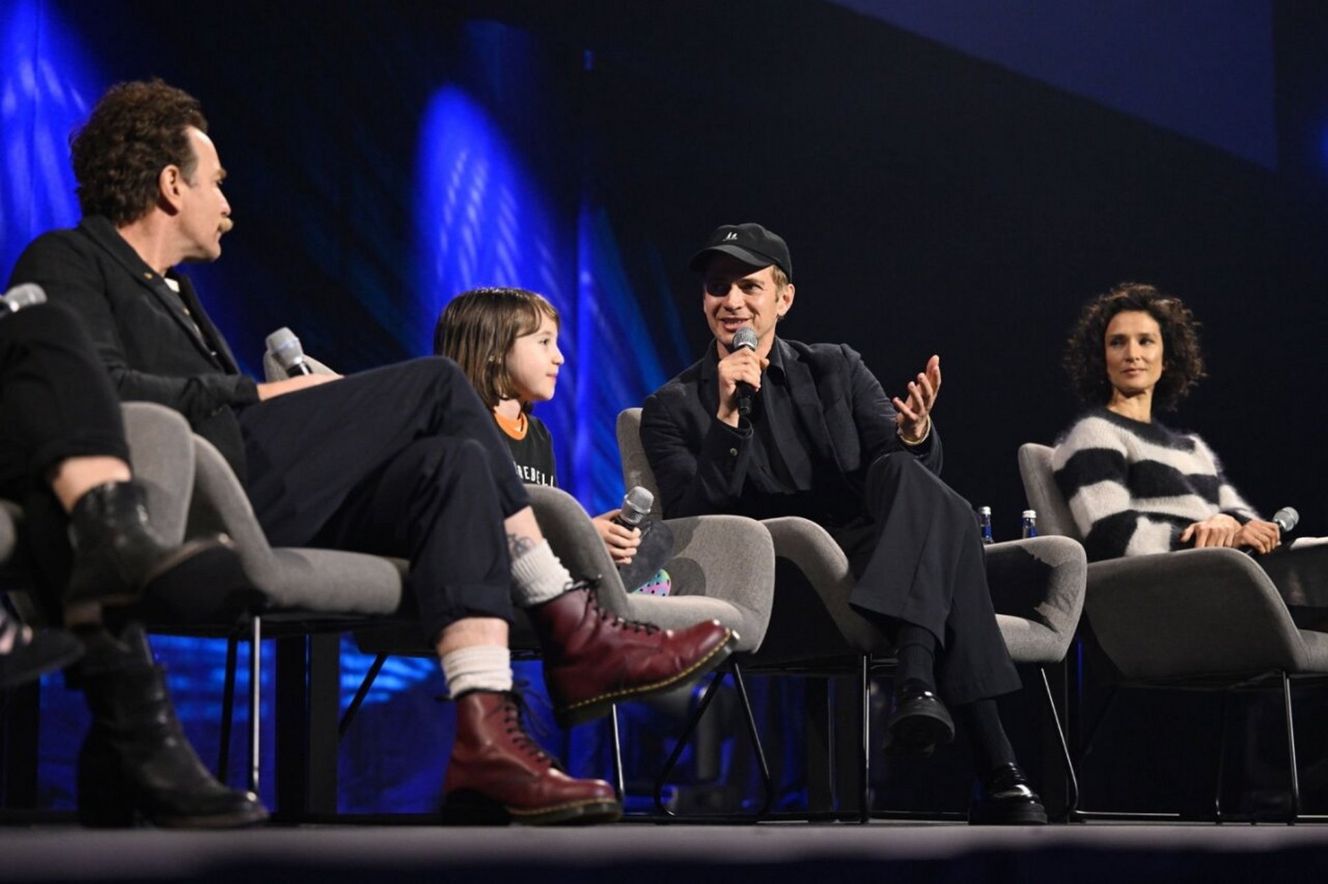 海登·克里斯滕森出席2023星球大战庆典,《欧比旺》剧组讨论会.