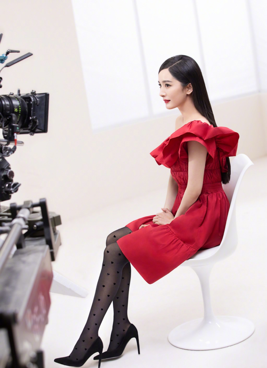 杨幂红秀封面大赏