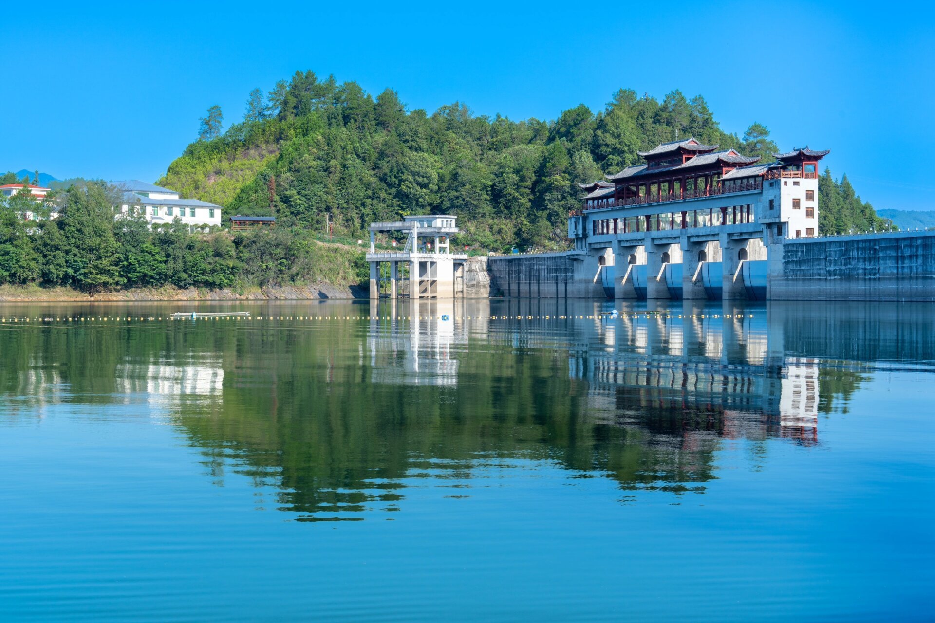 宜春铜鼓天柱峰