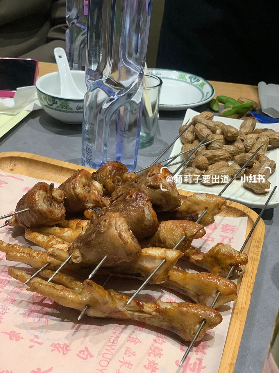 我想没有一个锦州人没去吃过老白烧烤吧 锦州烧烤千千万 但是清真烧烤