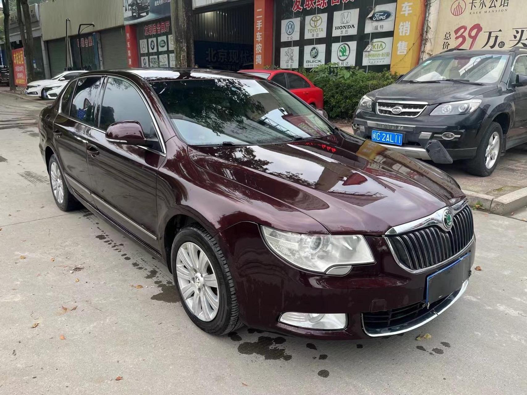 09年斯柯达昊锐自动1.8t,配置高,空间大.