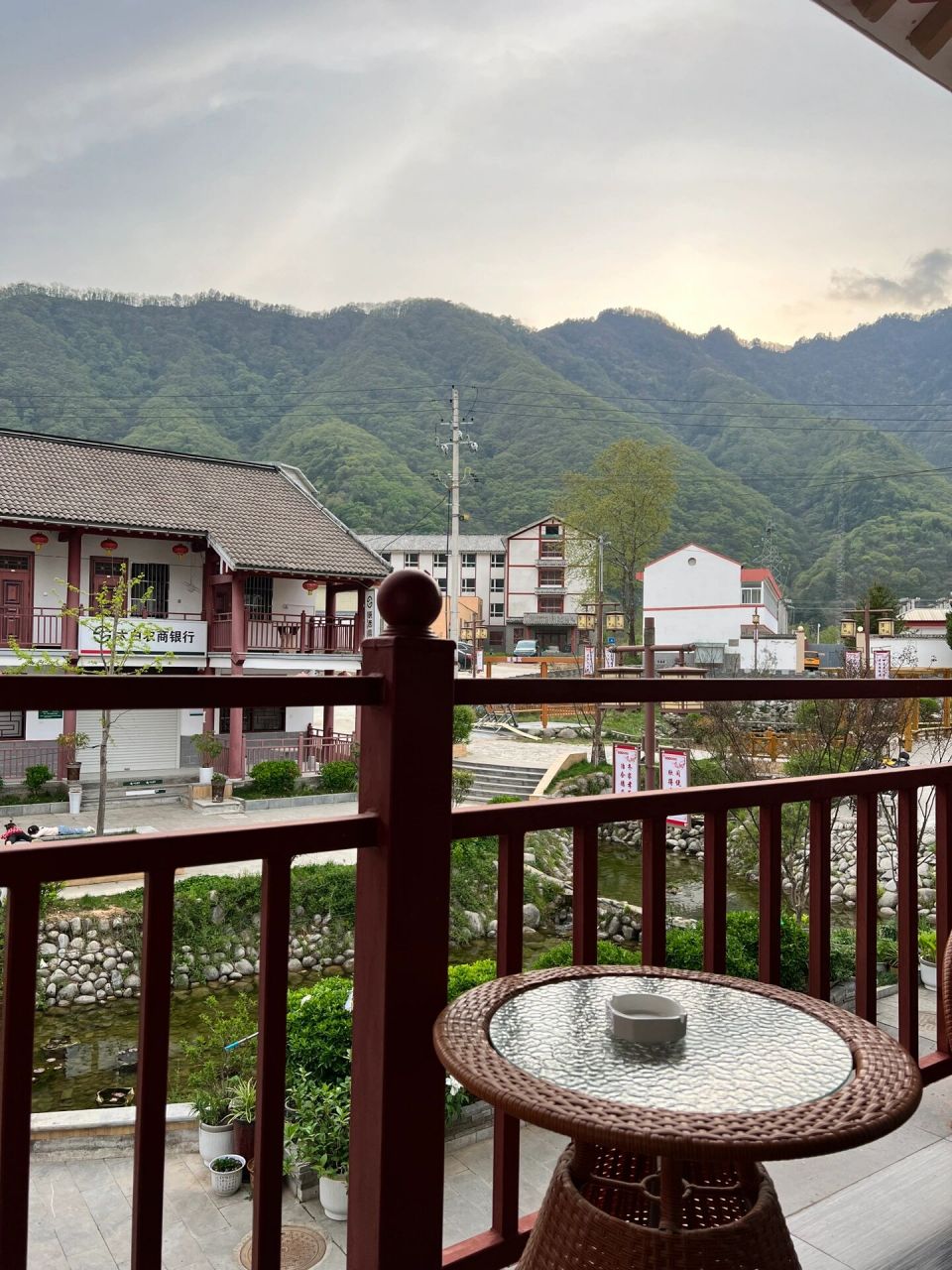 黄柏塬两日游 享受度假的感觉 消费 加油60午饭74晚饭82住宿120零食10