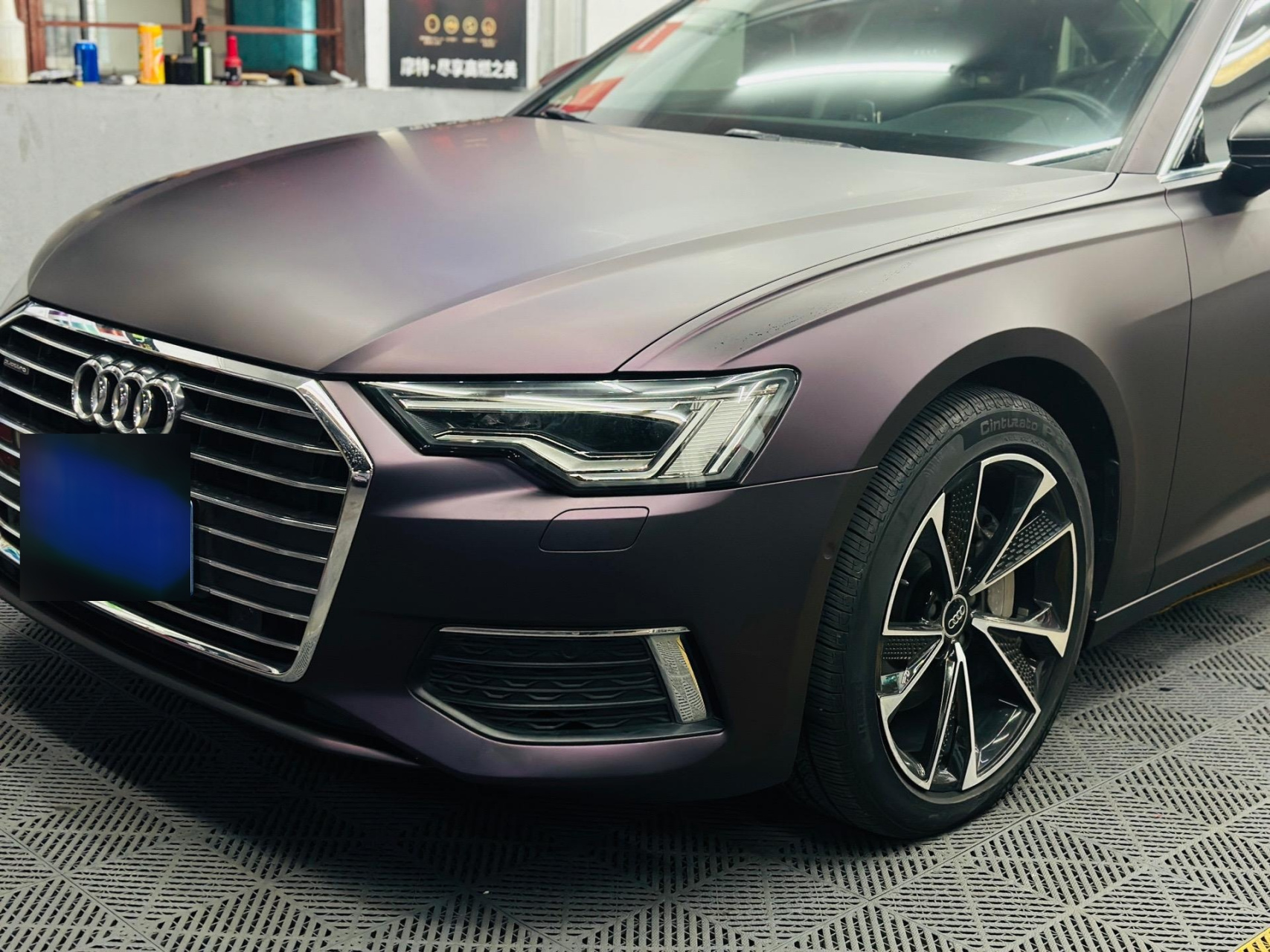 奥迪a6.全车改色贴膜 超哑黑幻紫