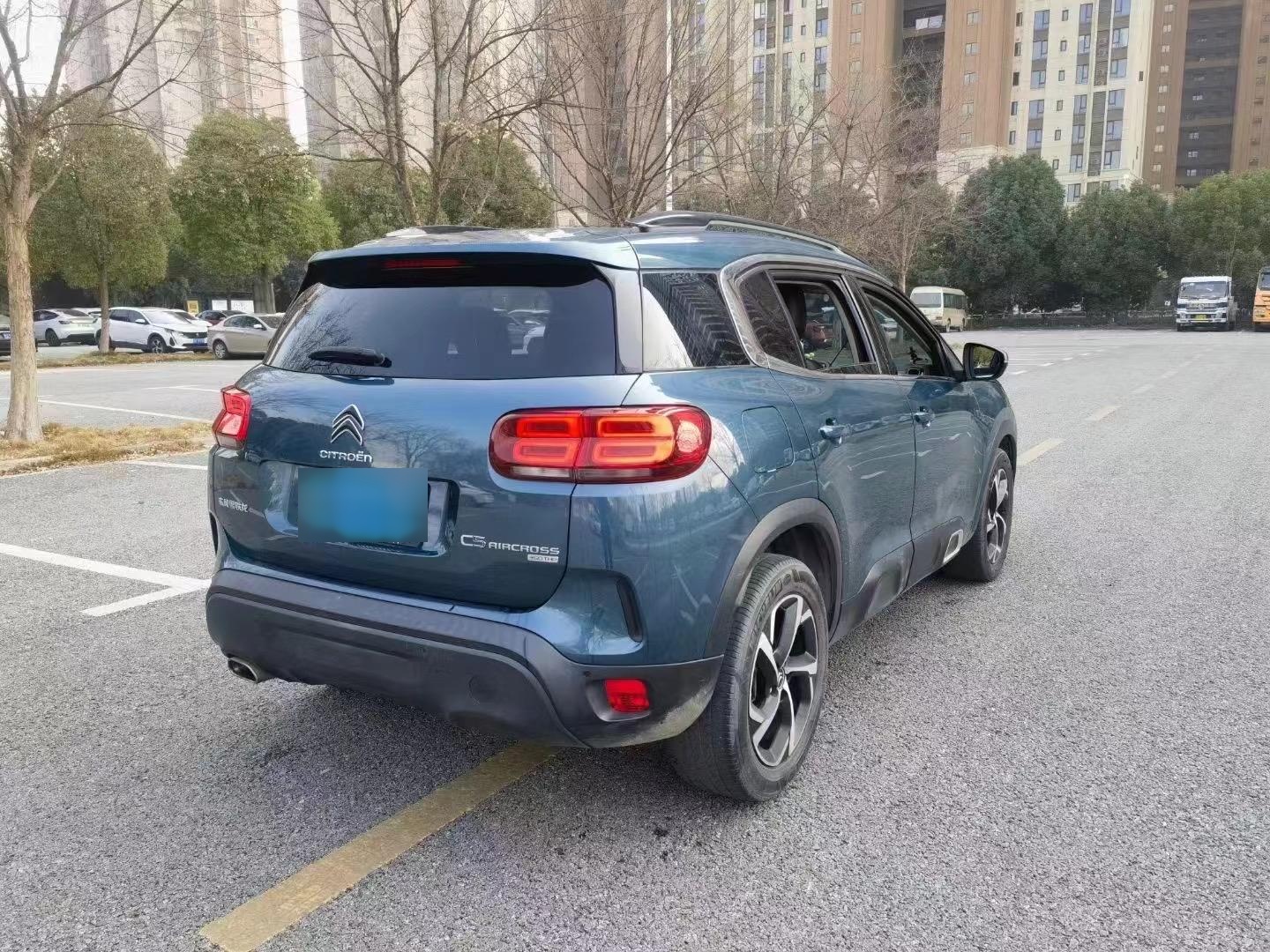 18年雪铁龙天逸c5豪华版,个人一手车,精品无事故,内饰外观9成新,无