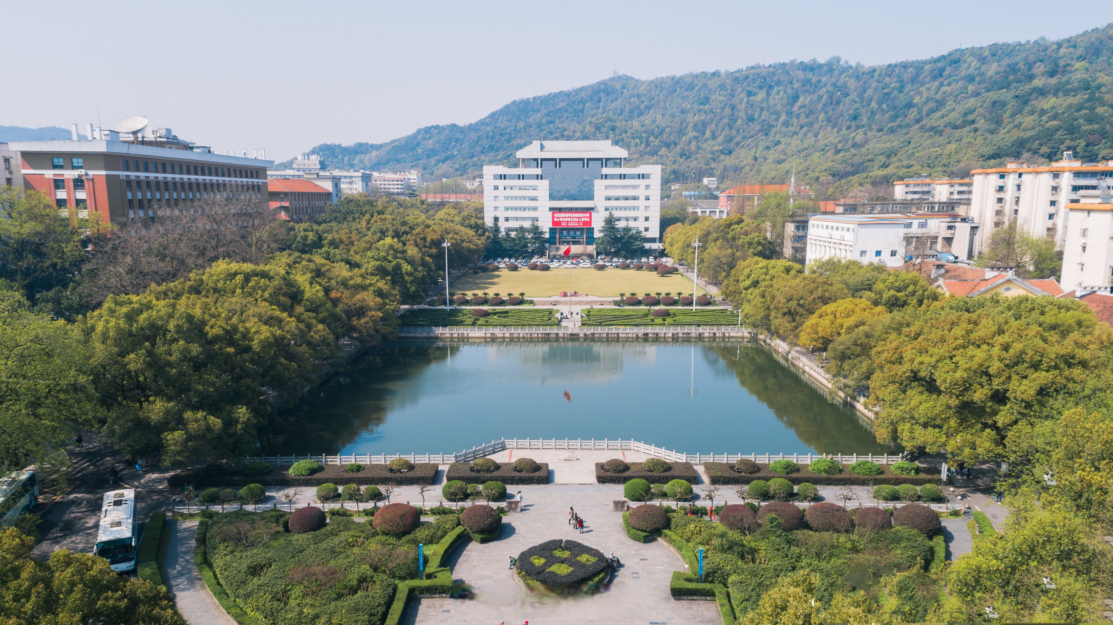 岳麓山中南大学图片