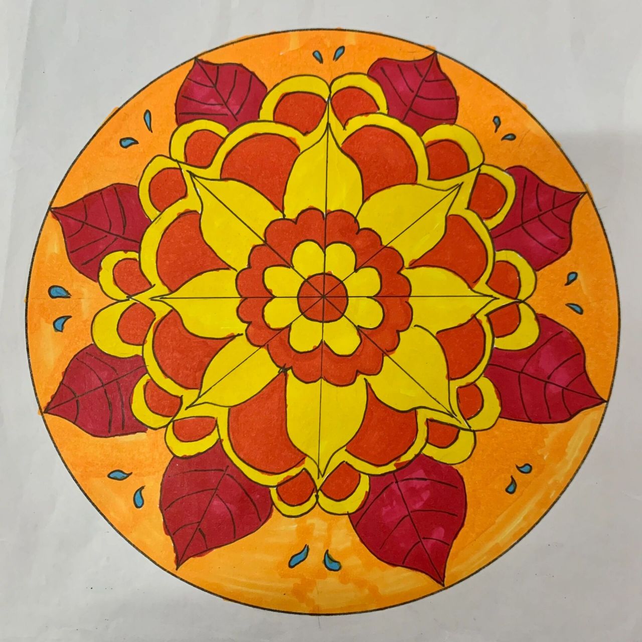 初中美术《扮靓生活的花卉纹样》作业分享2 初一孩子们的作业,太漂亮