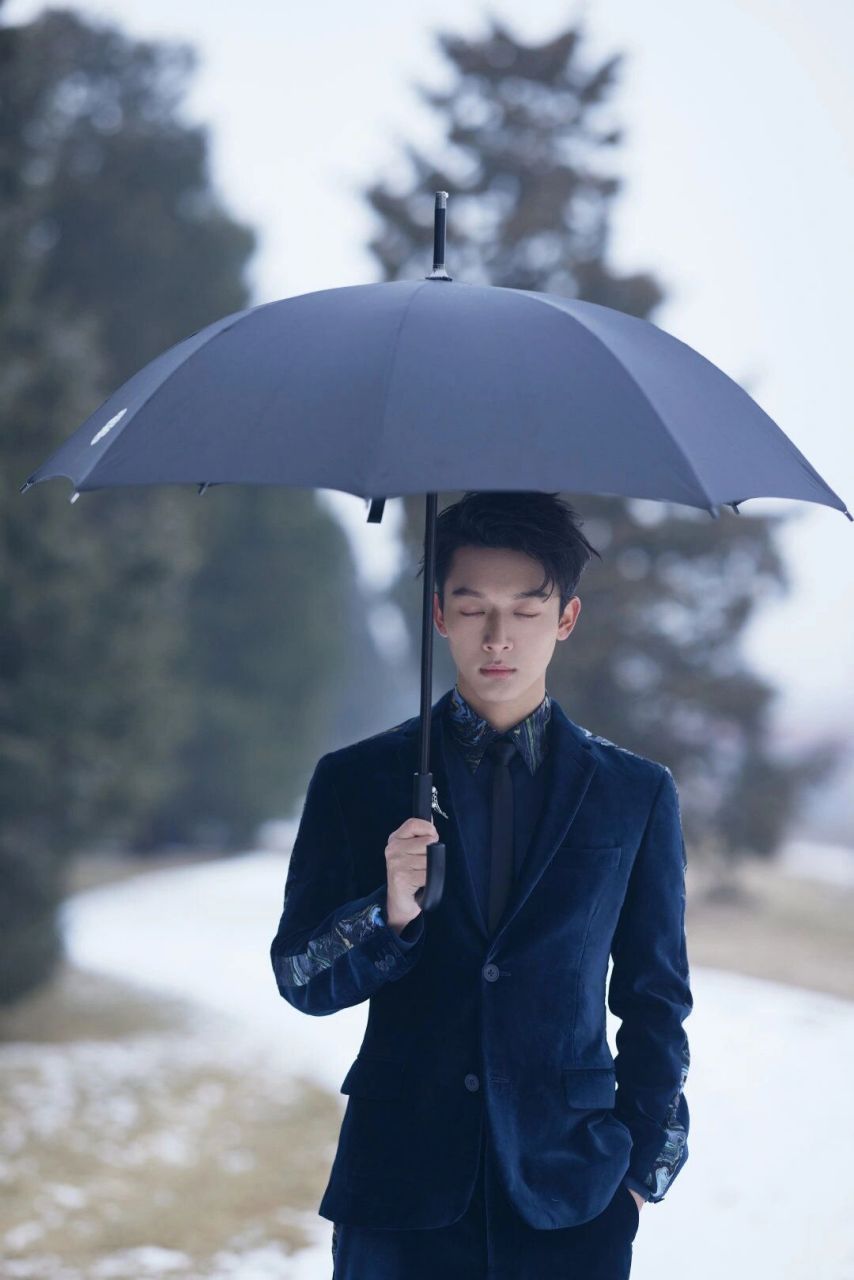 张晚意 壁纸分享