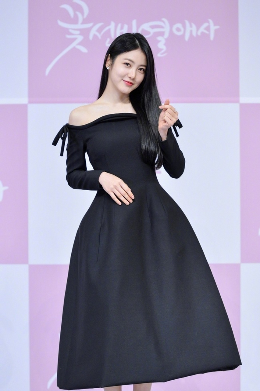 辛叡恩,厉云,姜勋,郑乾柱,吴万石,韩彩雅出席sbs新月火剧韩剧花书生