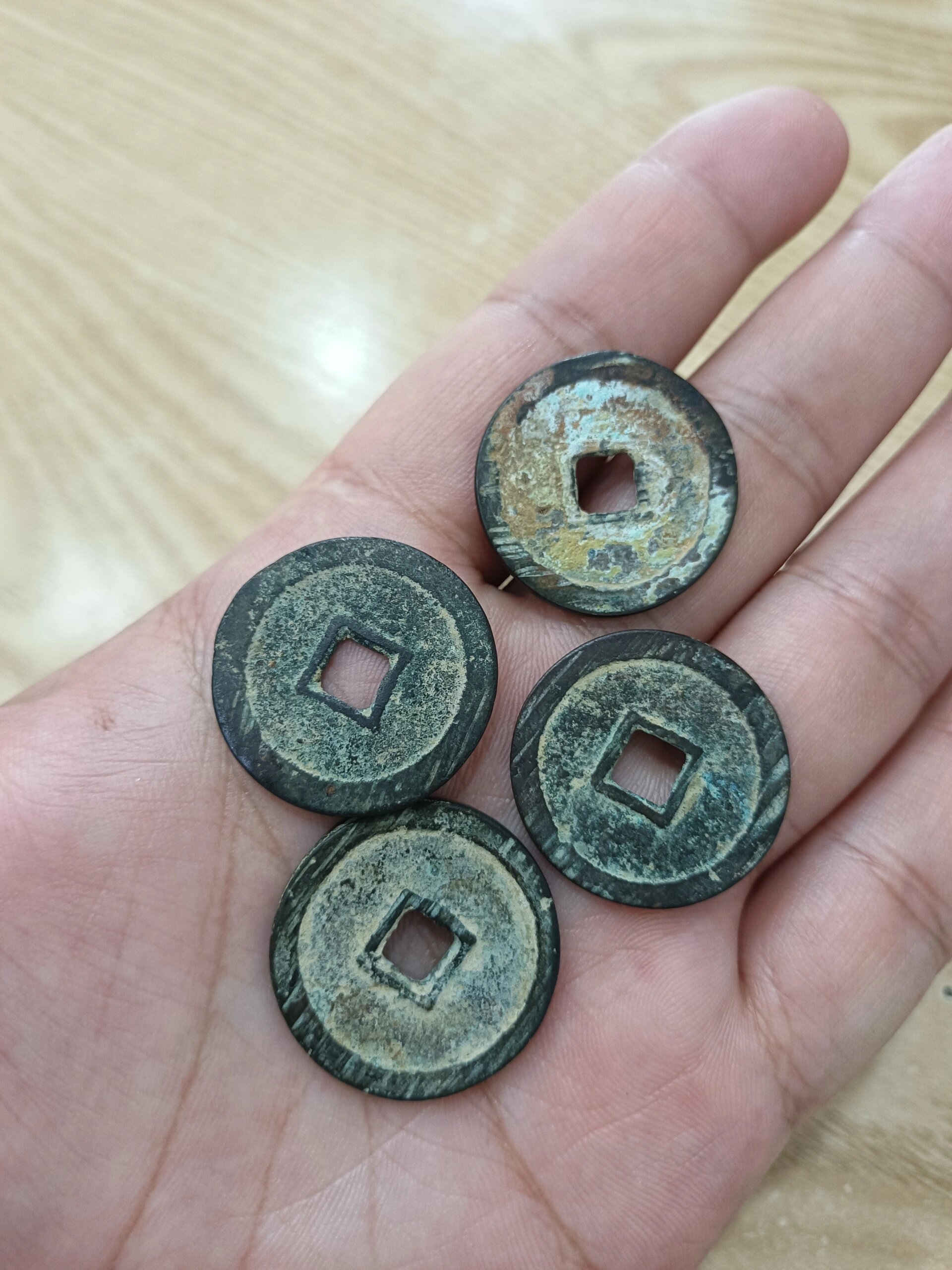 洪化通宝铜钱 明末清初洪化通宝四枚,一枚55,通50,有意者可私聊,保真