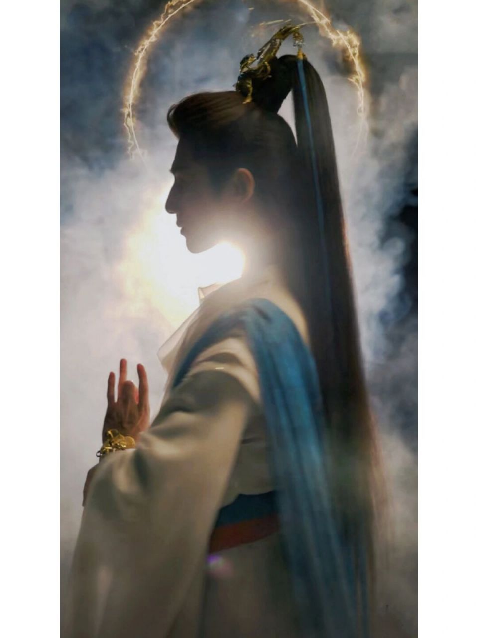 罗云熙冥夜战神手机壁纸            宝该换壁纸了.冥夜战神好帅