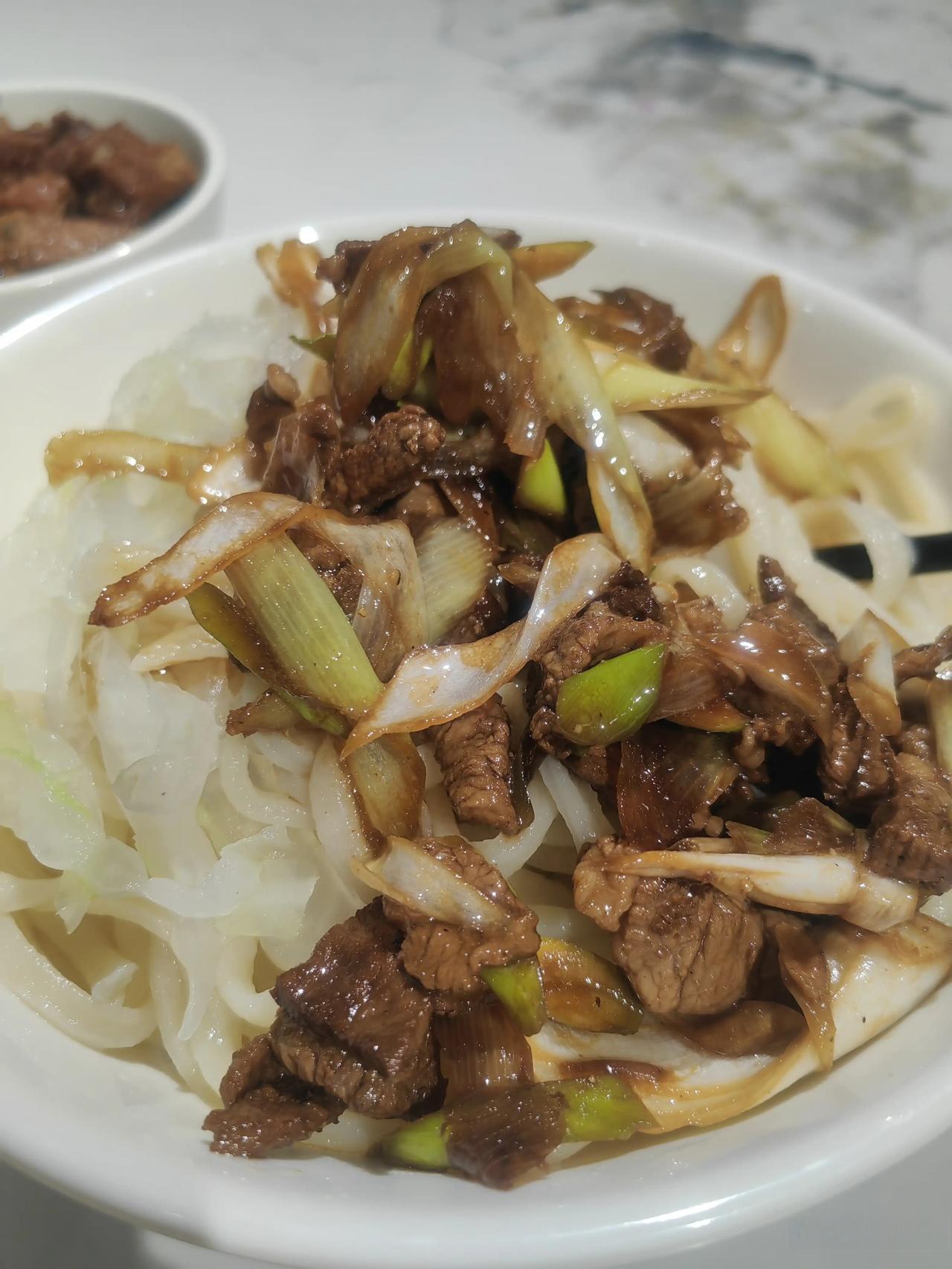 二环陶然亭公园附近的这家畅然居抻面馆换过很多地址早前在公园西门