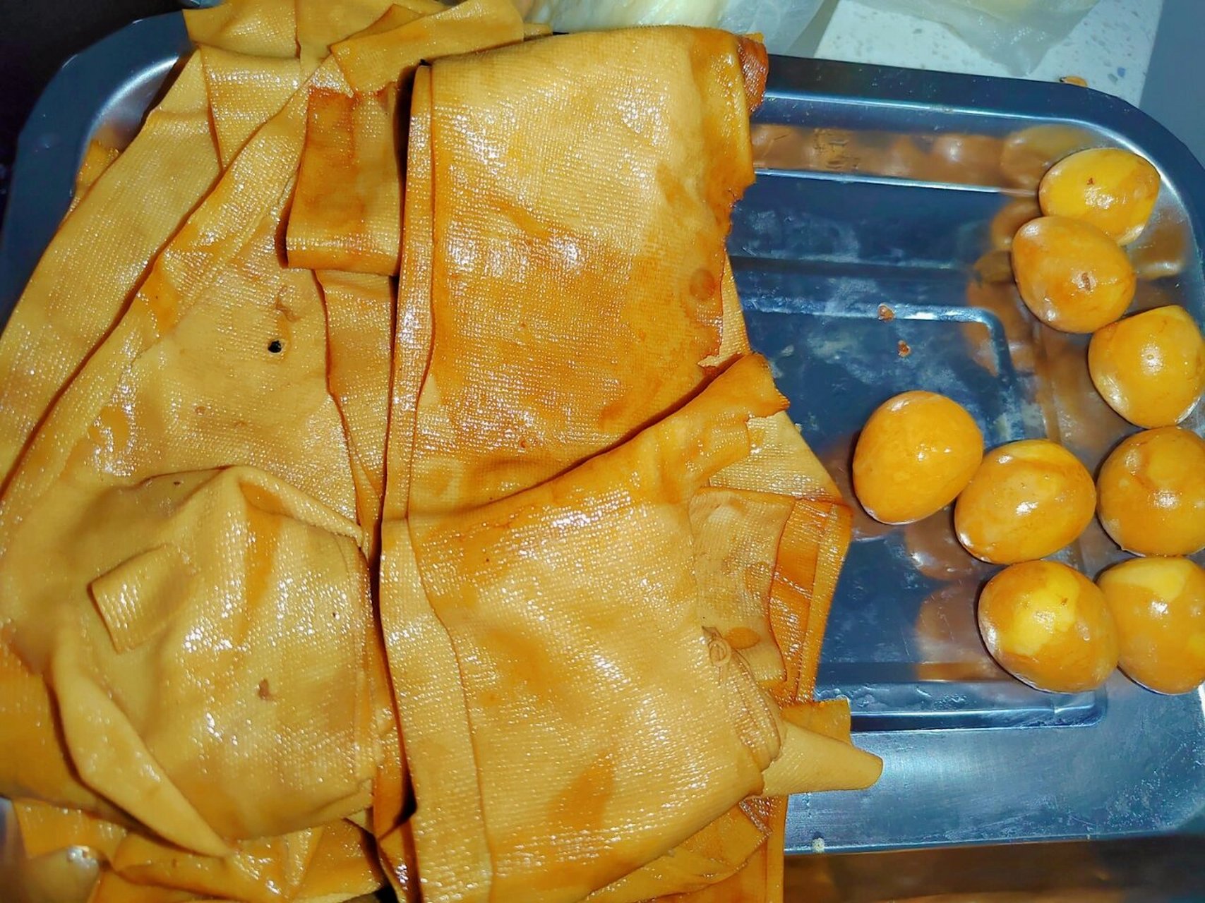 家庭版熏肉做法 熏肉做法 猪肉,精盐适量,花椒适量,八角适量,桂皮适量