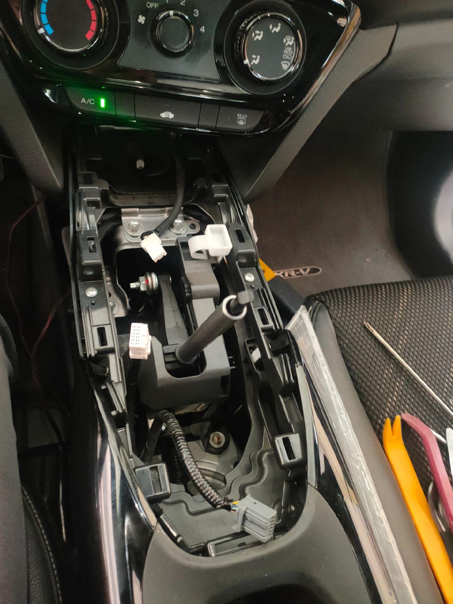 缤智,十万公里,更换汽油滤芯总成!