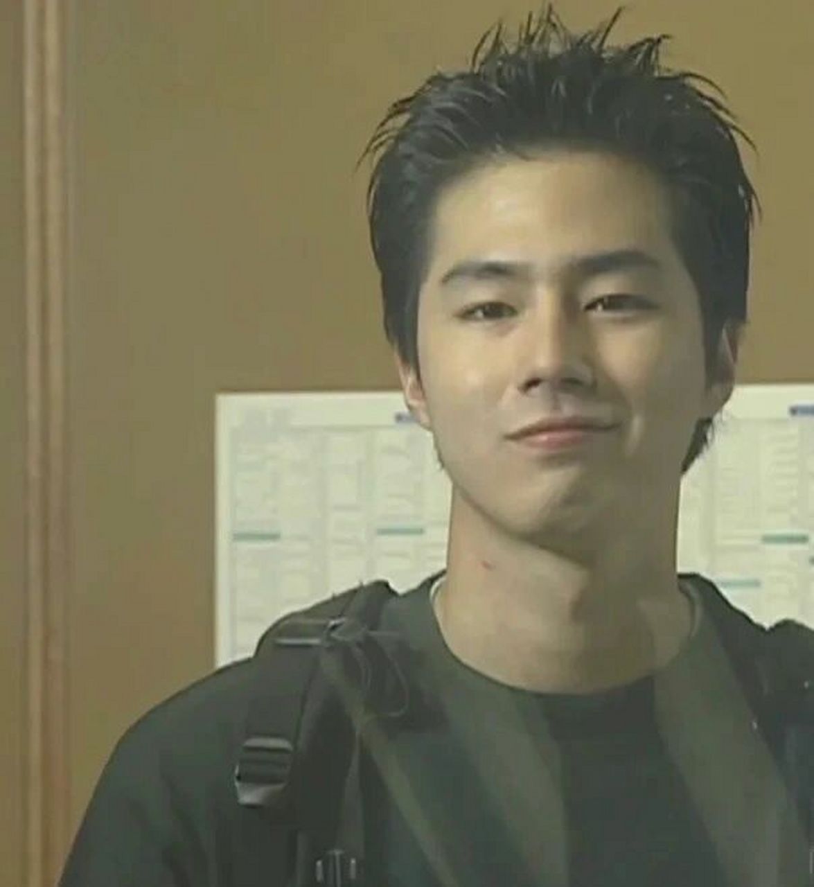 完全是我的理想型 谁要是能跟年轻的赵寅成谈恋爱我嫉妒死 	 祈求一下