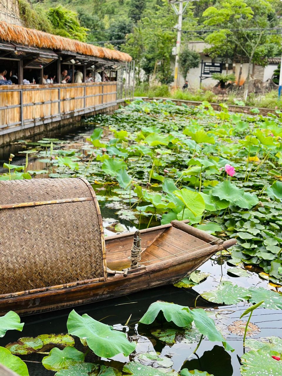 昆明周边 | 乐居村 08整个村子沿着山形而建立,层层错落的一栋栋